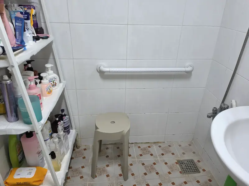 기울지 않게, 수평계로 하나하나 시공 사진 9